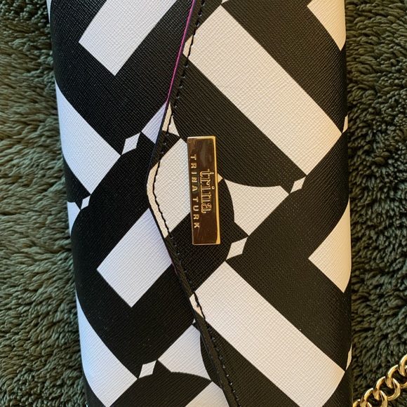 Trina Turk Patterned Purse - Picture 4 of 11